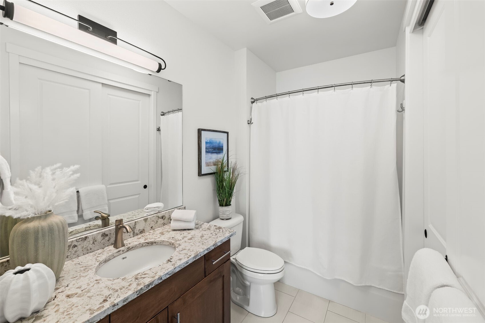 5105 Grand Loop, Unit 402 Tacoma, WA 98407 - Photo 13 of 33