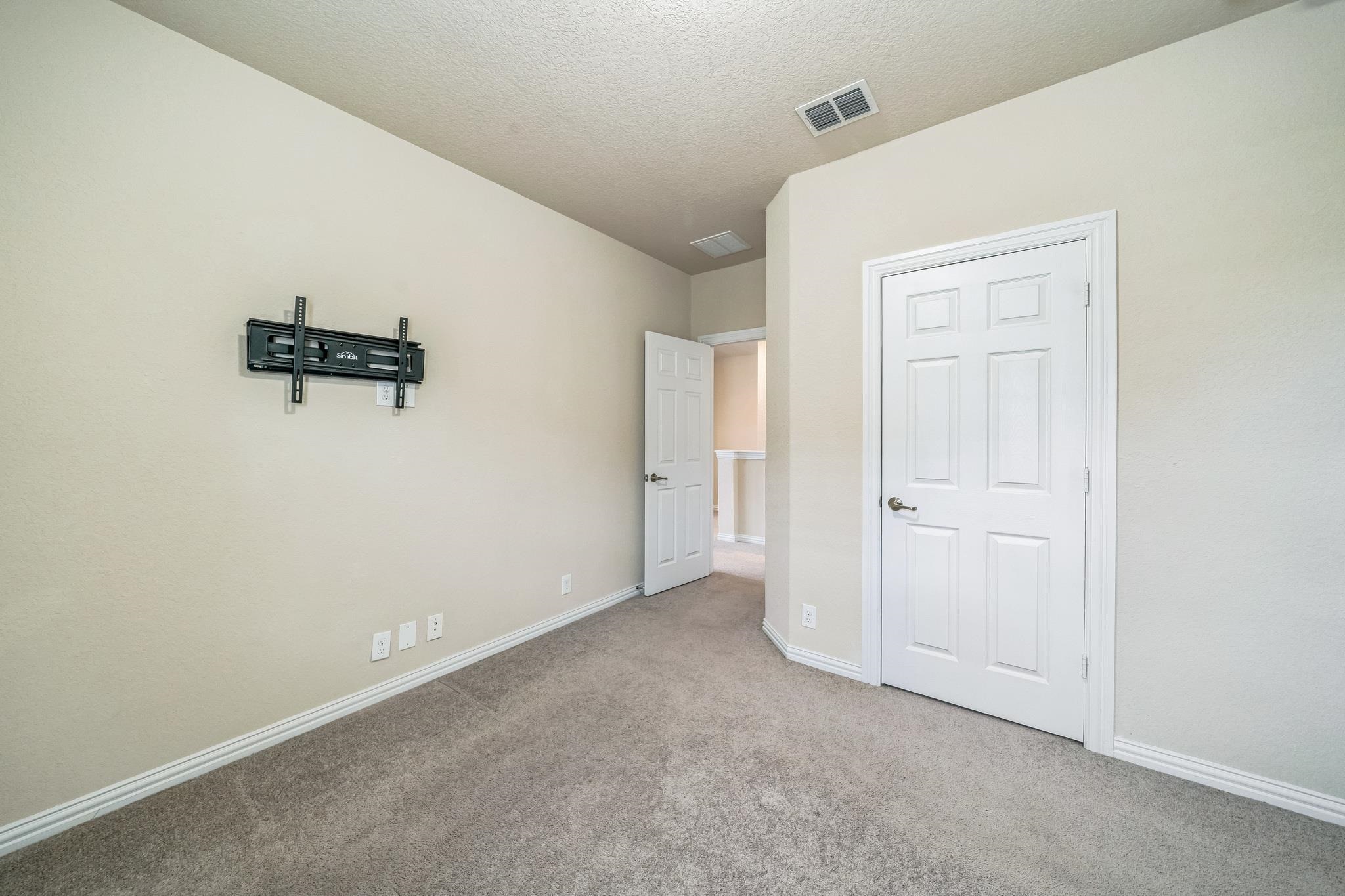 12009 Vignette Schertz, TX 78154 - Photo 22 of 40 an empty room with a window