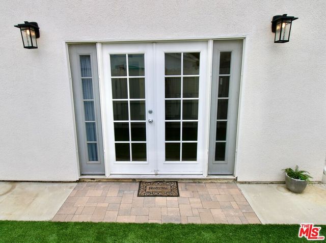 a close view of a fireplace