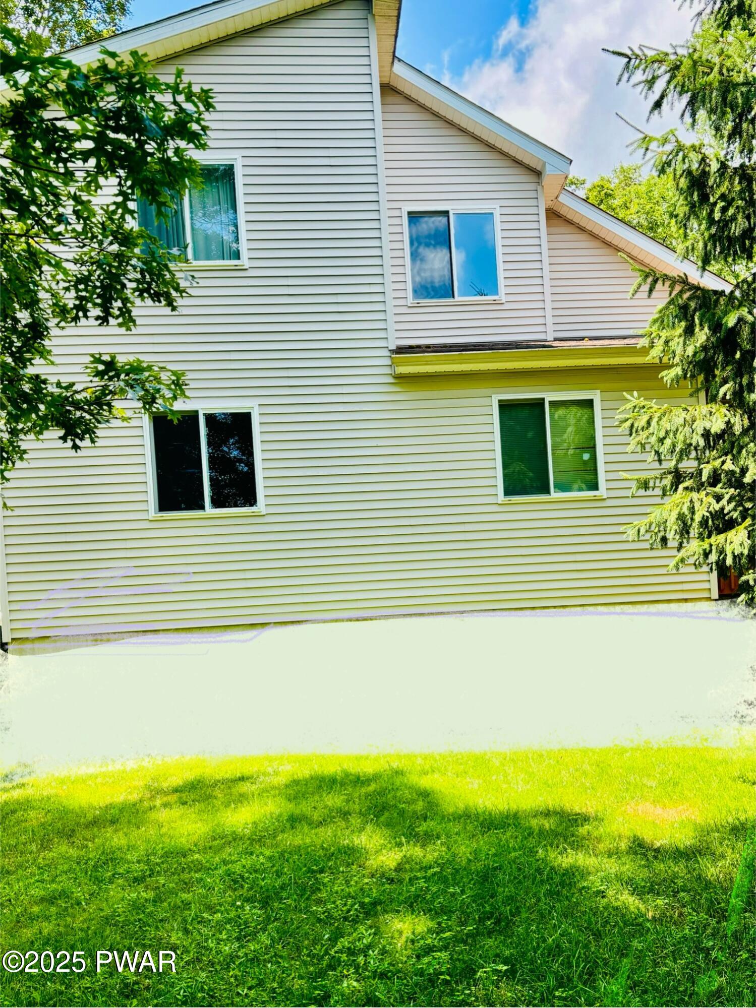 129 Skyview Road Dingmans Ferry, PA 18328 - Photo 3 of 46