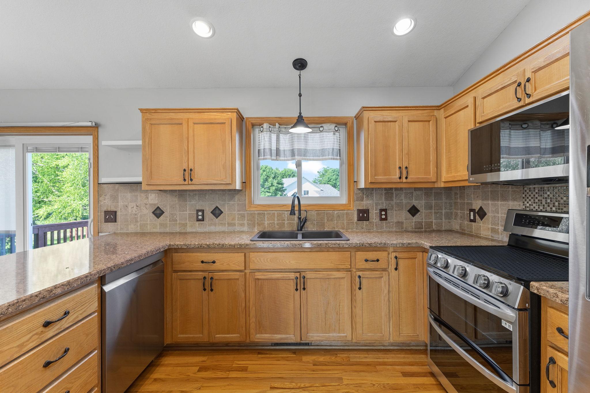 20595 Camden Path Farmington, MN 55024 - Photo 6 of 32