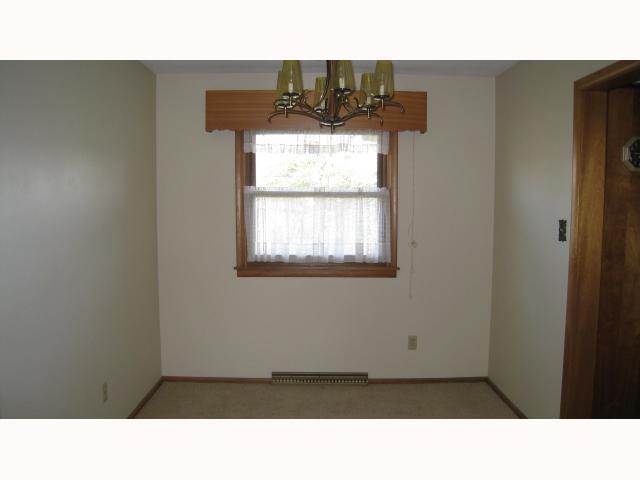 9524 Brookville Road Indianapolis, IN 46239 - Photo 8 of 12 Gallery Image 8