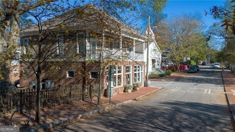 668 Kirkwood Avenue Southeast Atlanta, GA 30350 - Photo 11 of 21