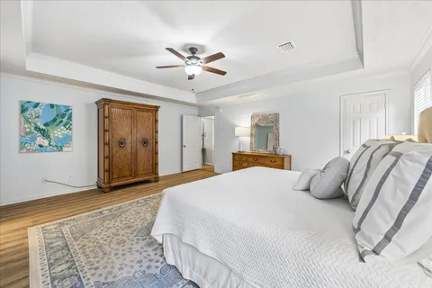 $920,000 | 7926 Wellington Court South, Houston, TX 77055