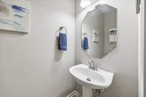 $920,000 | 7926 Wellington Court South, Houston, TX 77055