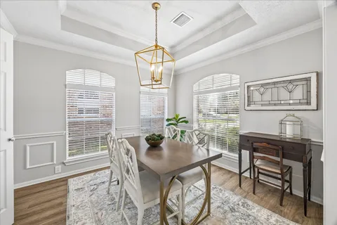 $920,000 | 7926 Wellington Court South, Houston, TX 77055