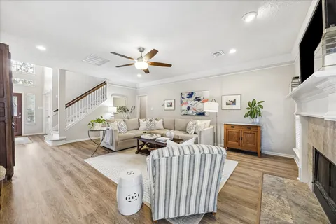 $920,000 | 7926 Wellington Court South, Houston, TX 77055