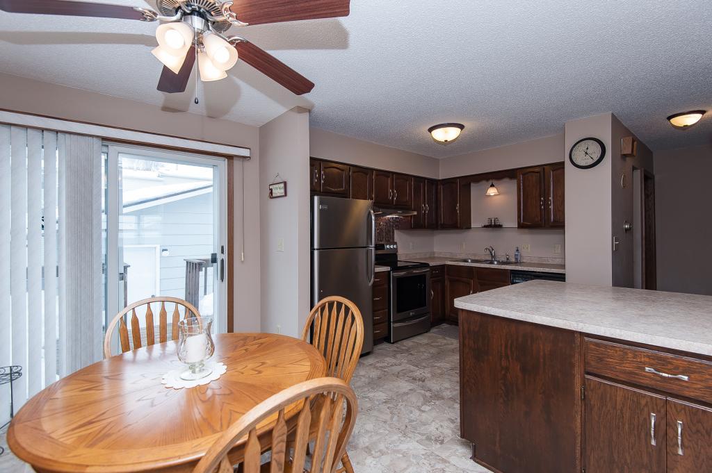2859 24th Street Northwest Rochester, MN 55901 - Photo 13 of 34