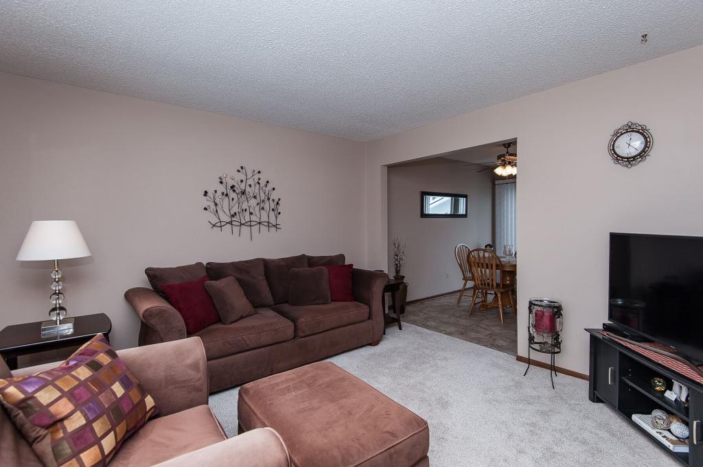 2859 24th Street Northwest Rochester, MN 55901 - Photo 10 of 34