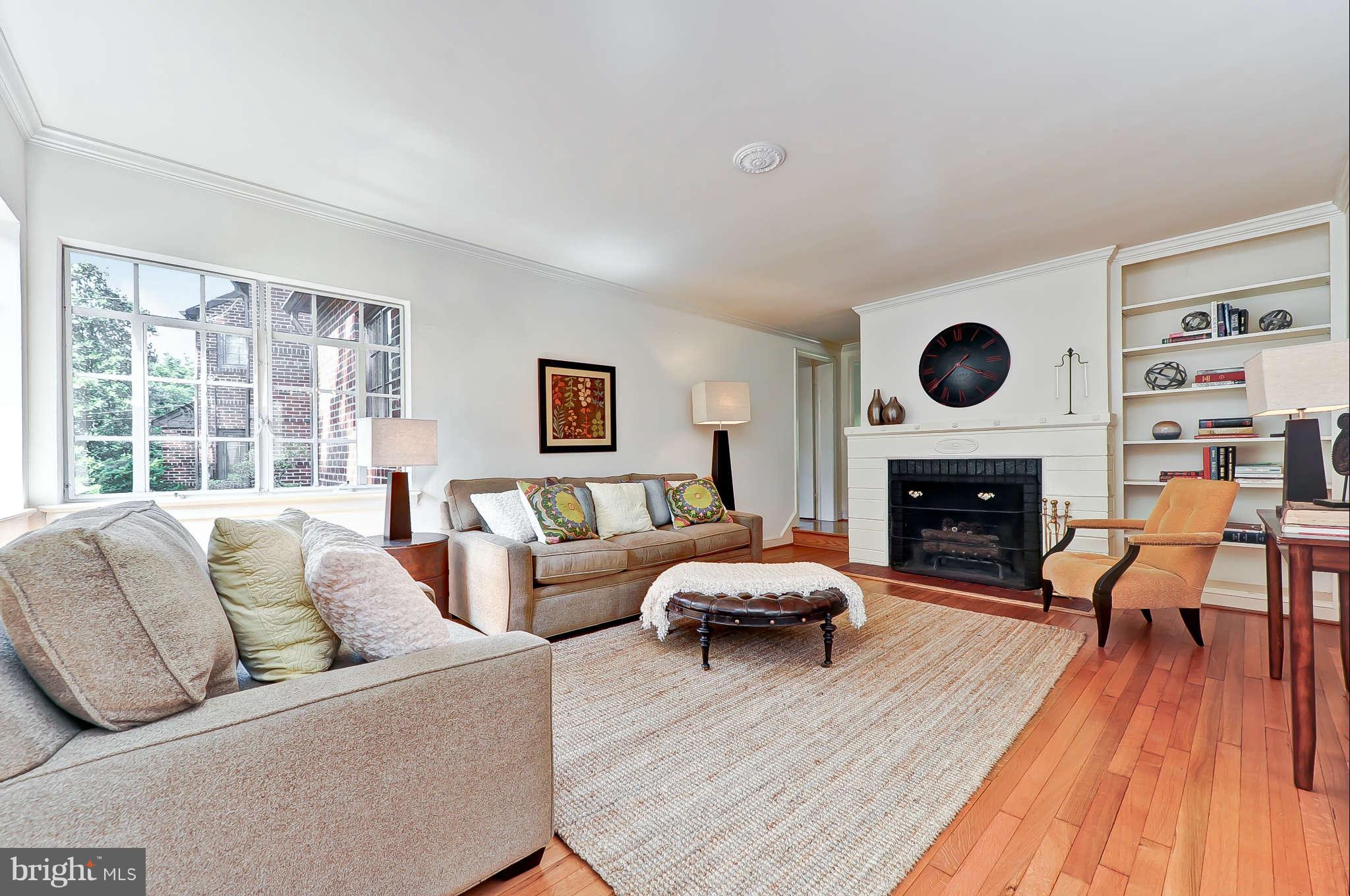 3203 Russell Road Alexandria, VA 22305 - Photo 5 of 30 a living room with furniture fireplace and window