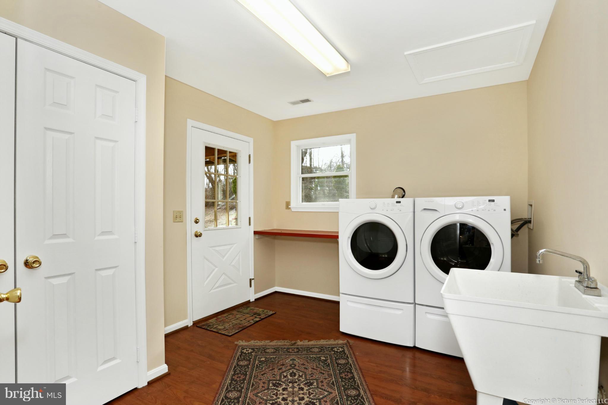 3549 Hopeland Road Frederick, MD 21704 - Photo 19 of 28 Laundry Room/Mud room