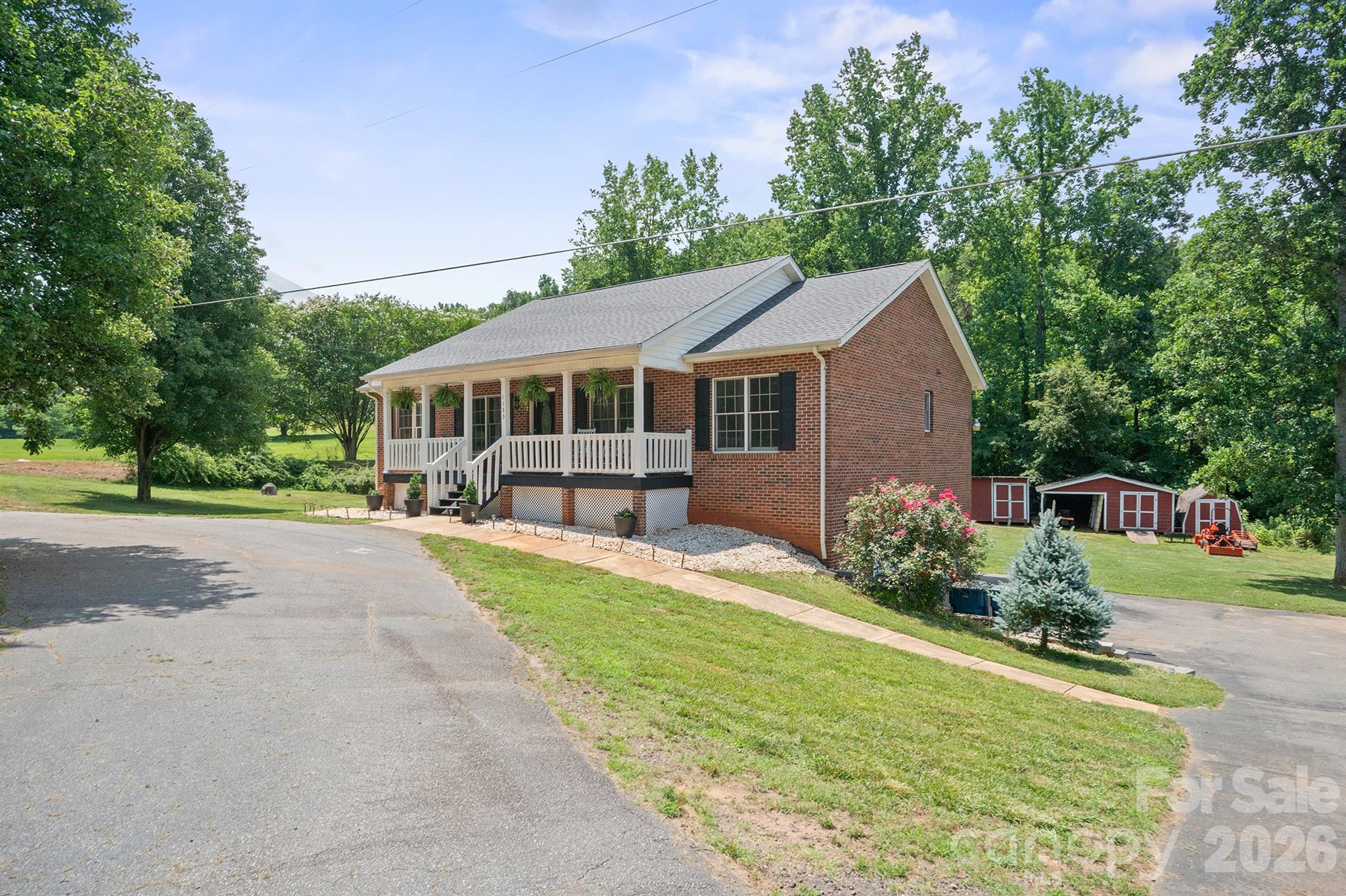 1133 Finger Bridge Road Hickory, NC 28602 - Photo 2 of 43