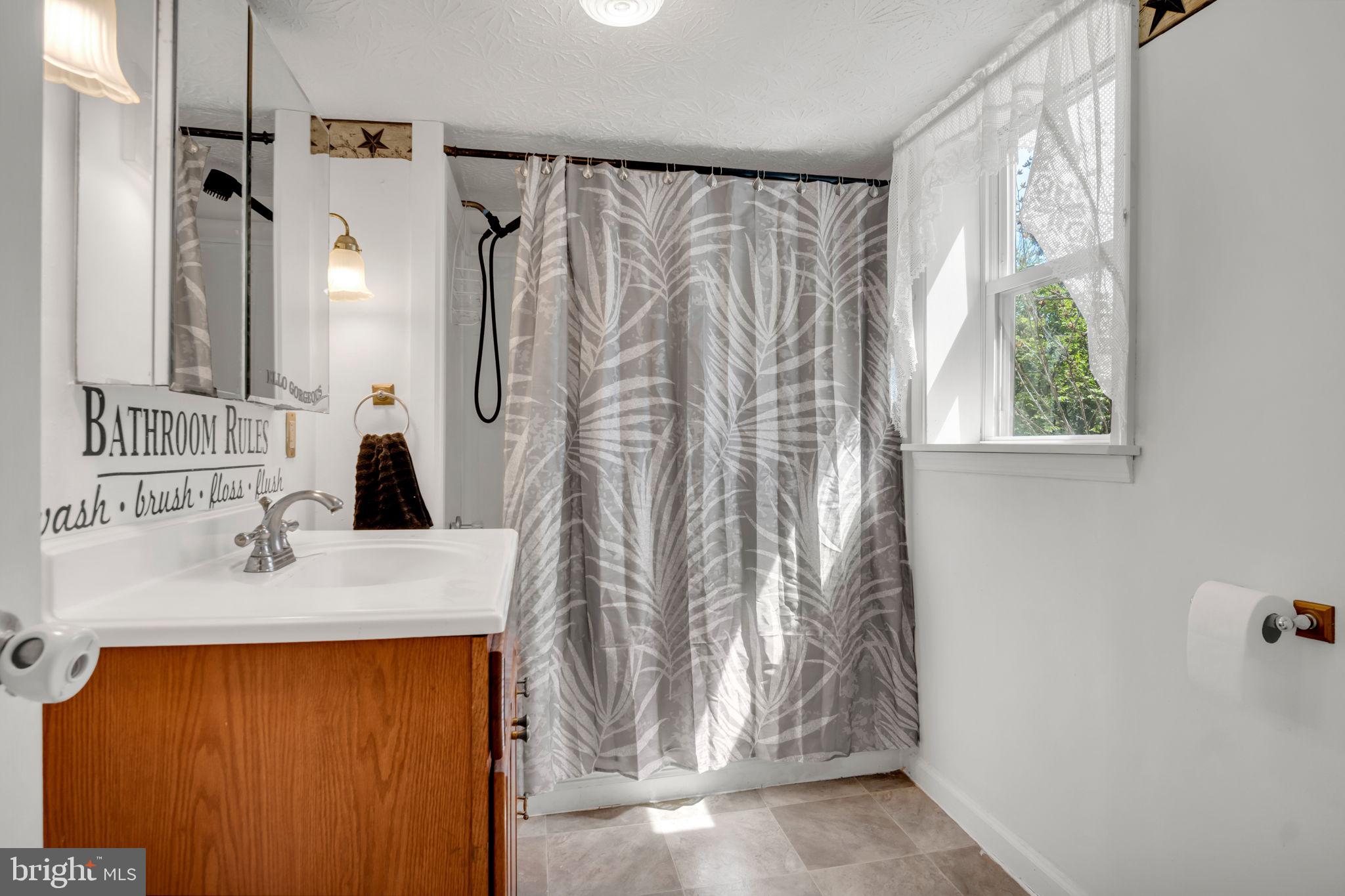 407 Potato Road Carlisle, PA 17015 - Photo 14 of 43