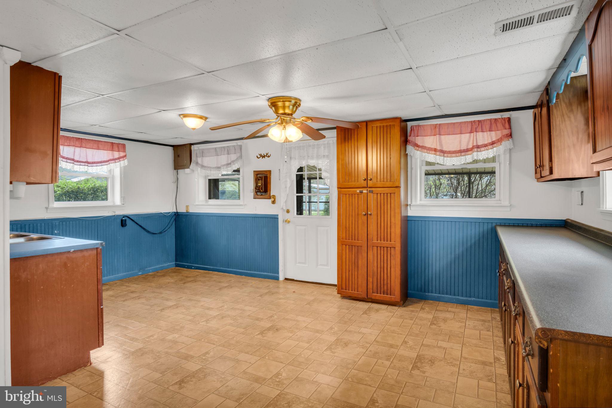 407 Potato Road Carlisle, PA 17015 - Photo 8 of 43