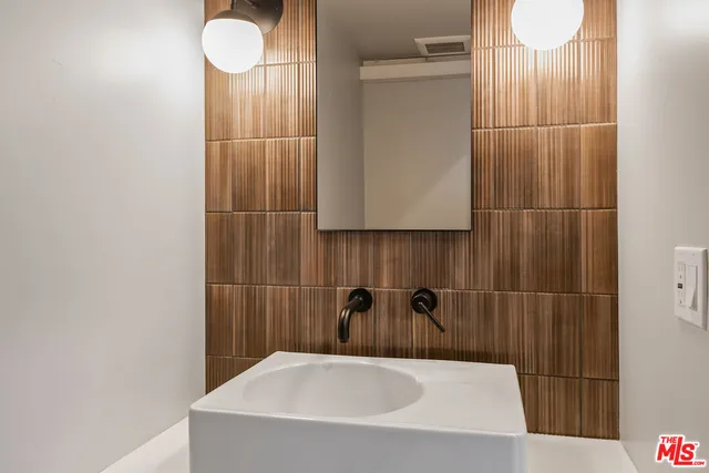 $4,795 | 12431 Rochester Avenue, Unit 311, Los Angeles, CA 90025