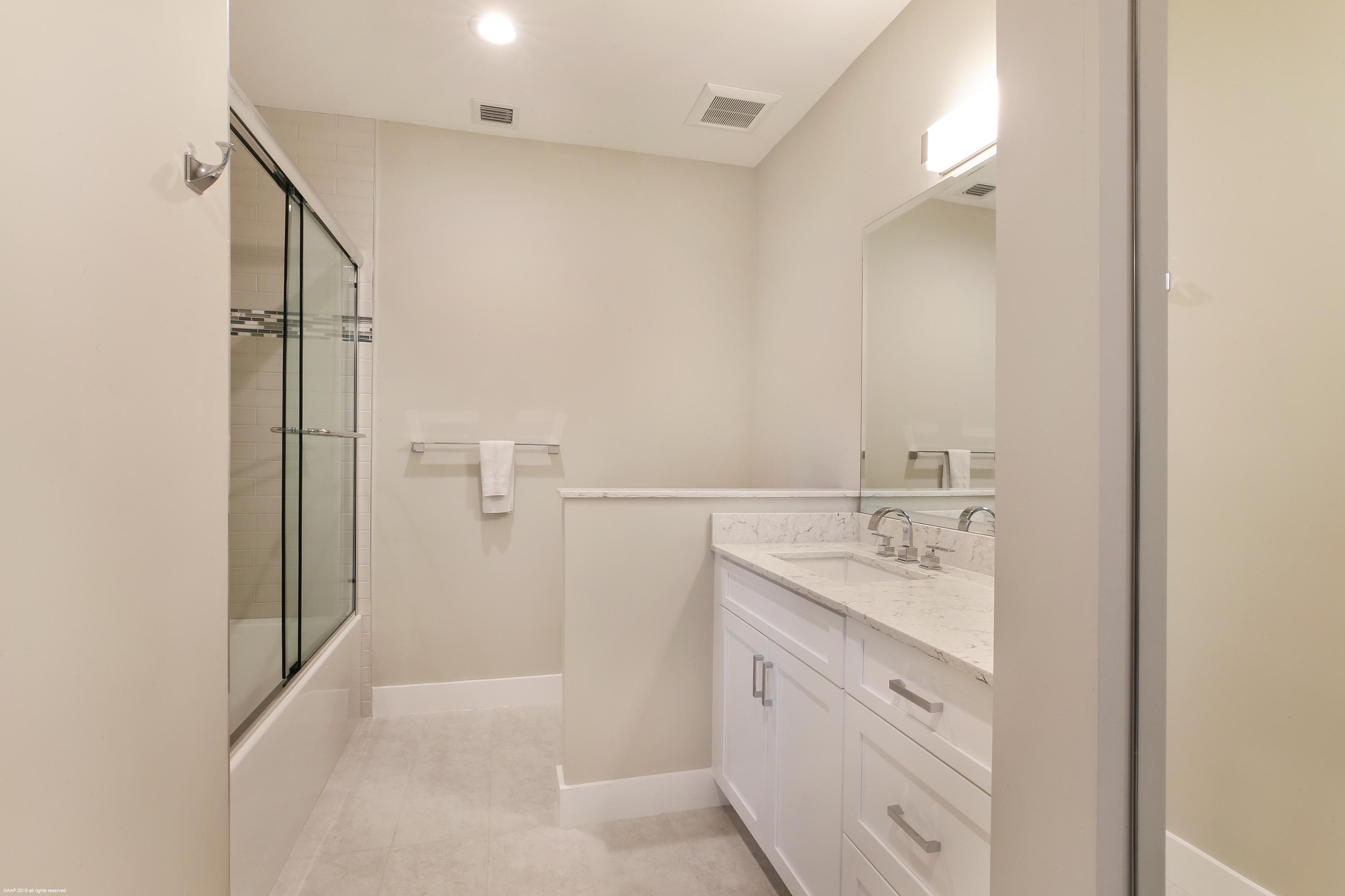 6449 Duckweed Road Lake Worth, FL 33449 - Photo 30 of 49 Guest Bathroom