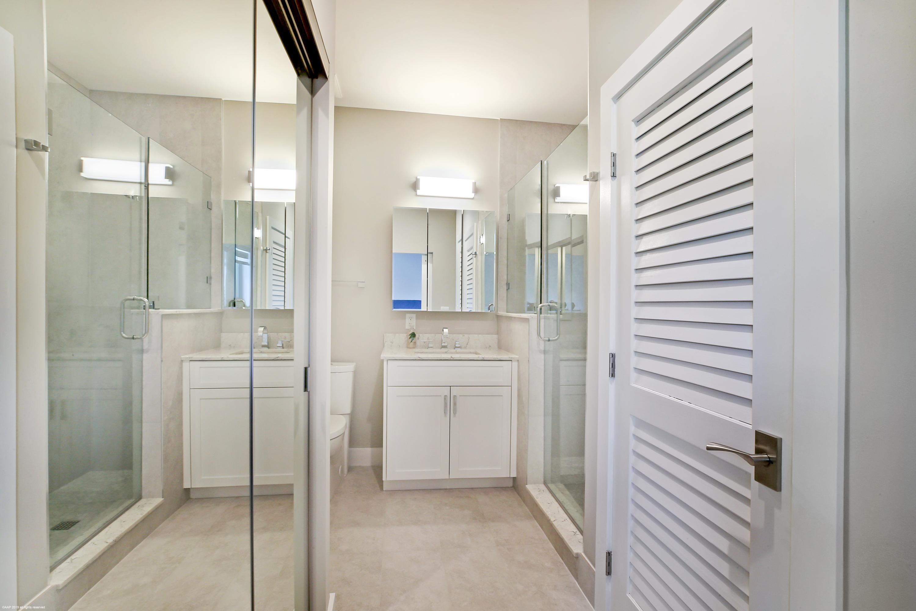 6449 Duckweed Road Lake Worth, FL 33449 - Photo 32 of 49 Guest Bathroom