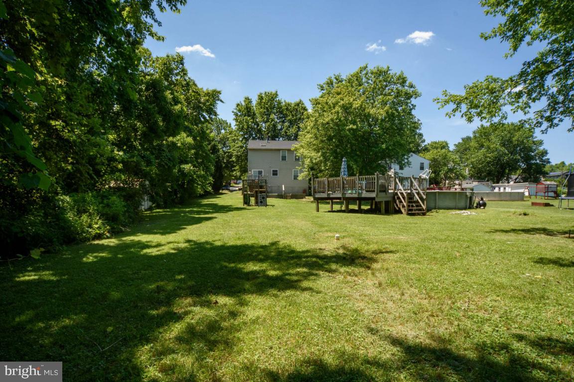 6504 Golden Ring Road Rosedale, MD 21237 - Photo 3 of 30 Backyard