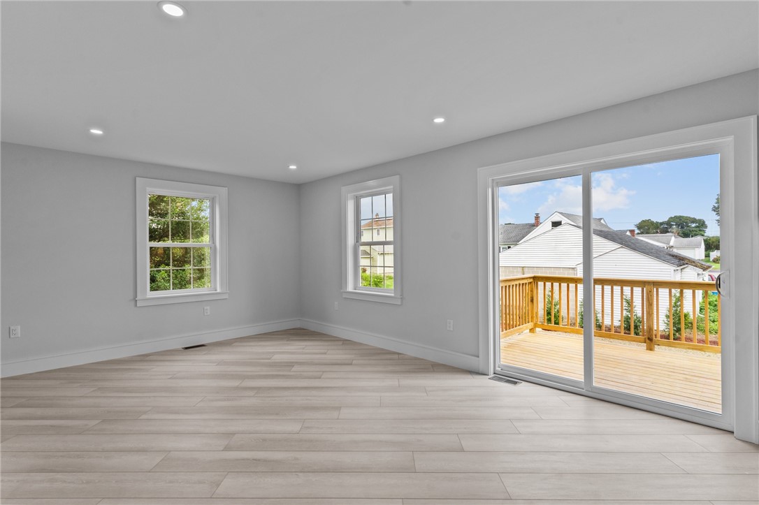 45 Bellevue Avenue Westerly, RI 02891 - Photo 13 of 50