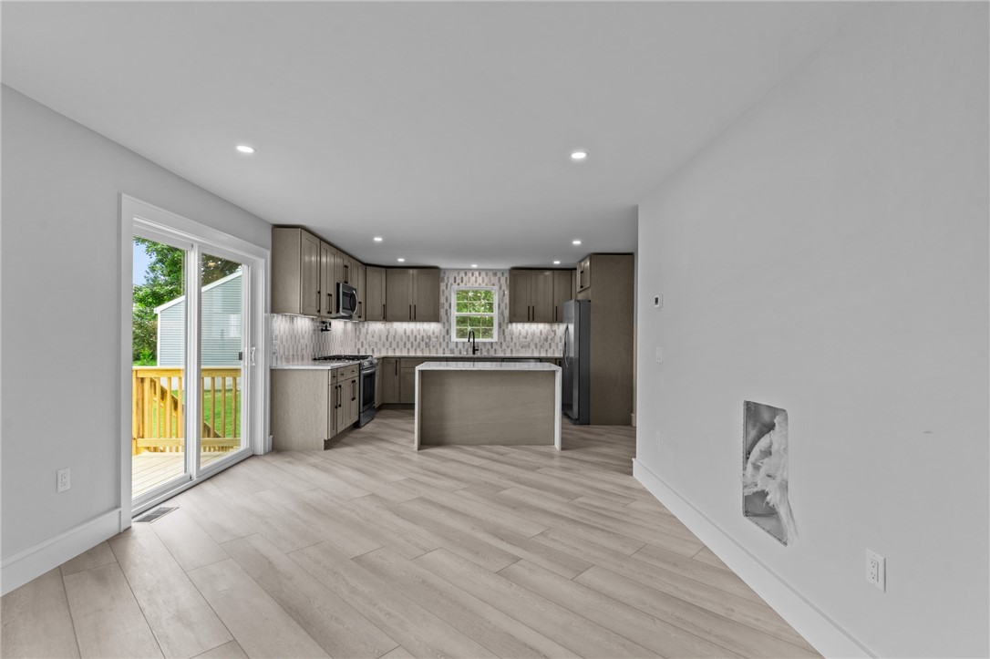 45 Bellevue Avenue Westerly, RI 02891 - Photo 14 of 50