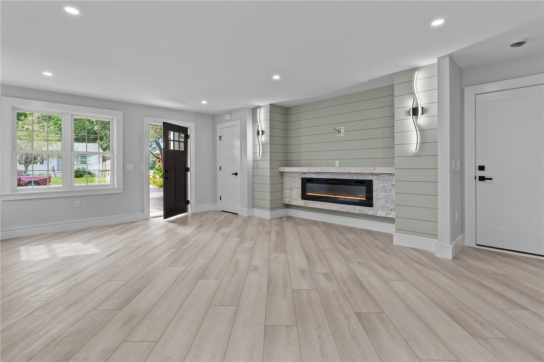 45 Bellevue Avenue Westerly, RI 02891 - Photo 20 of 50