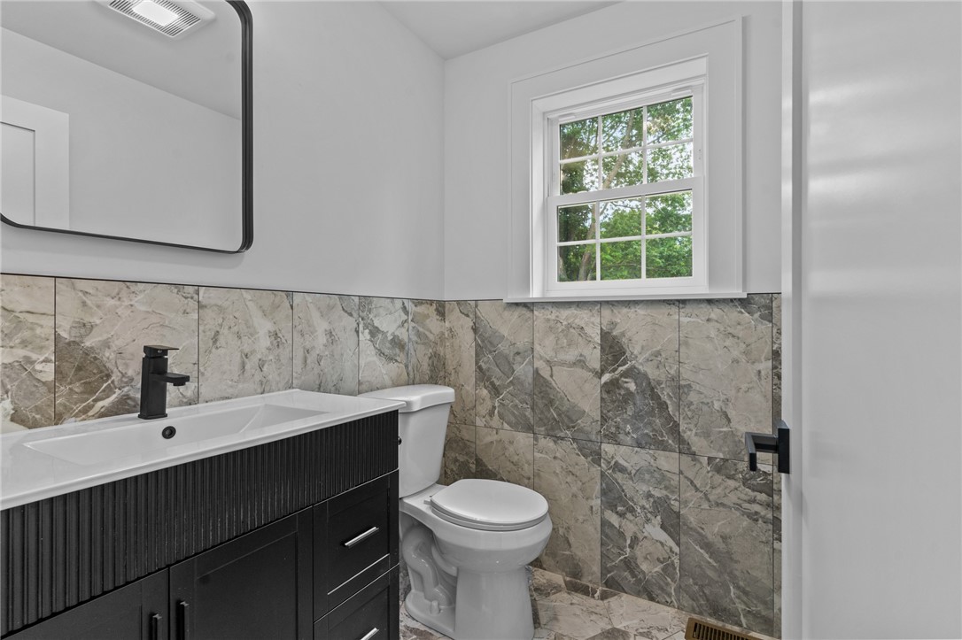 45 Bellevue Avenue Westerly, RI 02891 - Photo 22 of 50