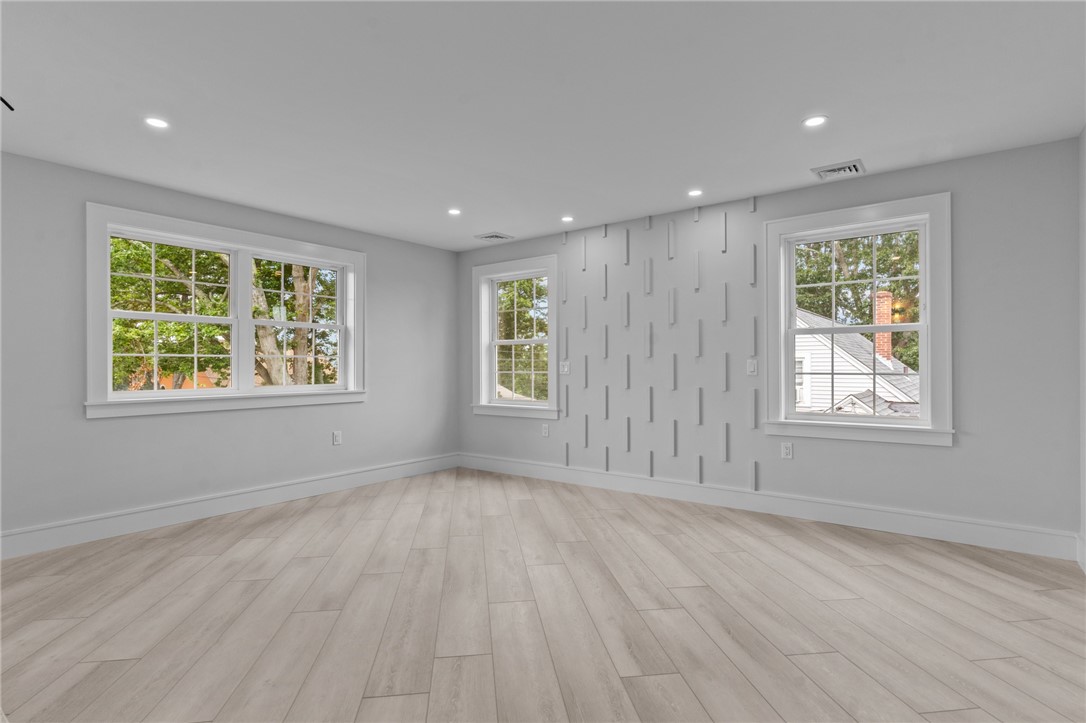 45 Bellevue Avenue Westerly, RI 02891 - Photo 28 of 50