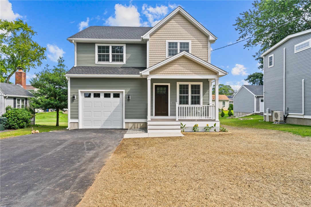 45 Bellevue Avenue Westerly, RI 02891 - Photo 3 of 50