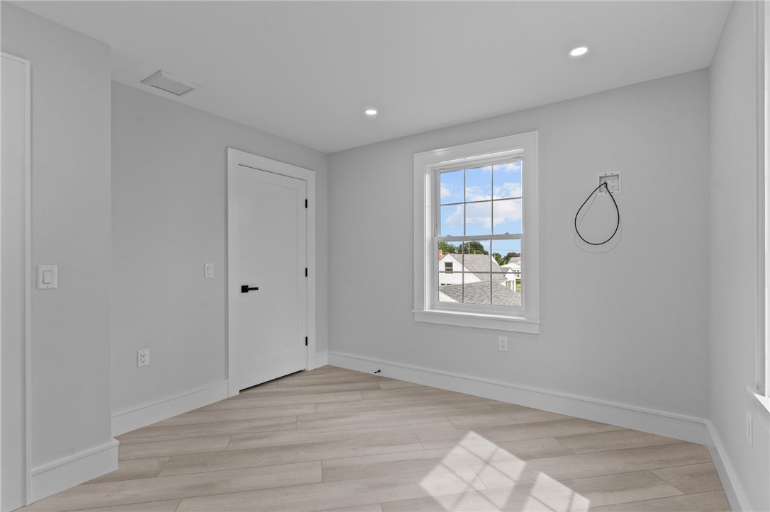 45 Bellevue Avenue Westerly, RI 02891 - Photo 41 of 50