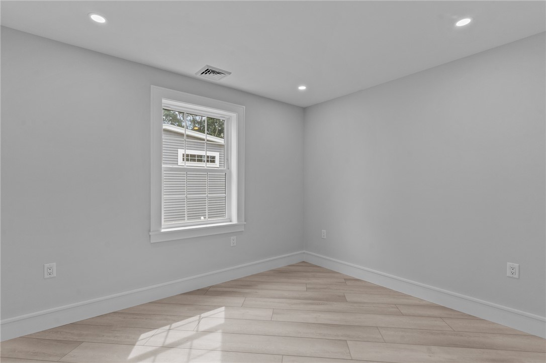 45 Bellevue Avenue Westerly, RI 02891 - Photo 43 of 50