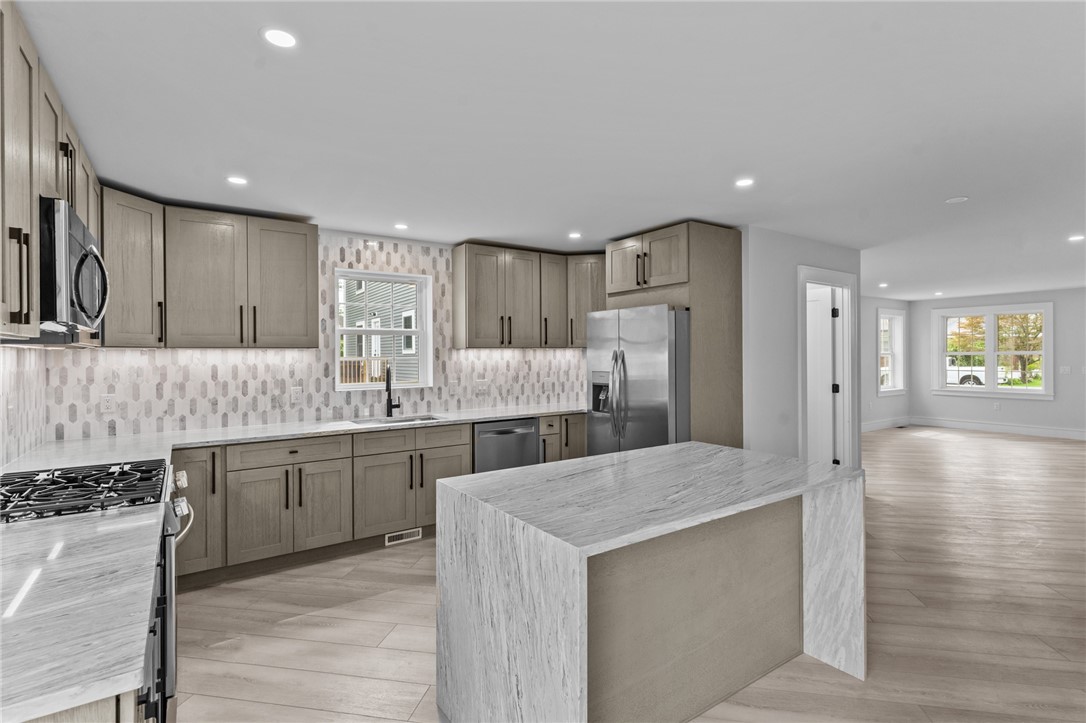 45 Bellevue Avenue Westerly, RI 02891 - Photo 6 of 50