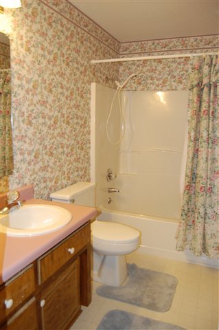 1295 Macedonia Road Gaffney, SC 29341 - Photo 17 of 25