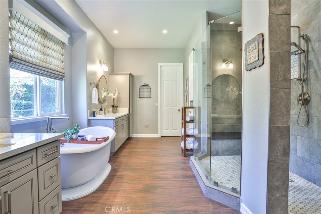 12619 Rustic Oak Court Rancho Cucamonga, CA 91739 - Photo 35 of 75 Primary bathroom