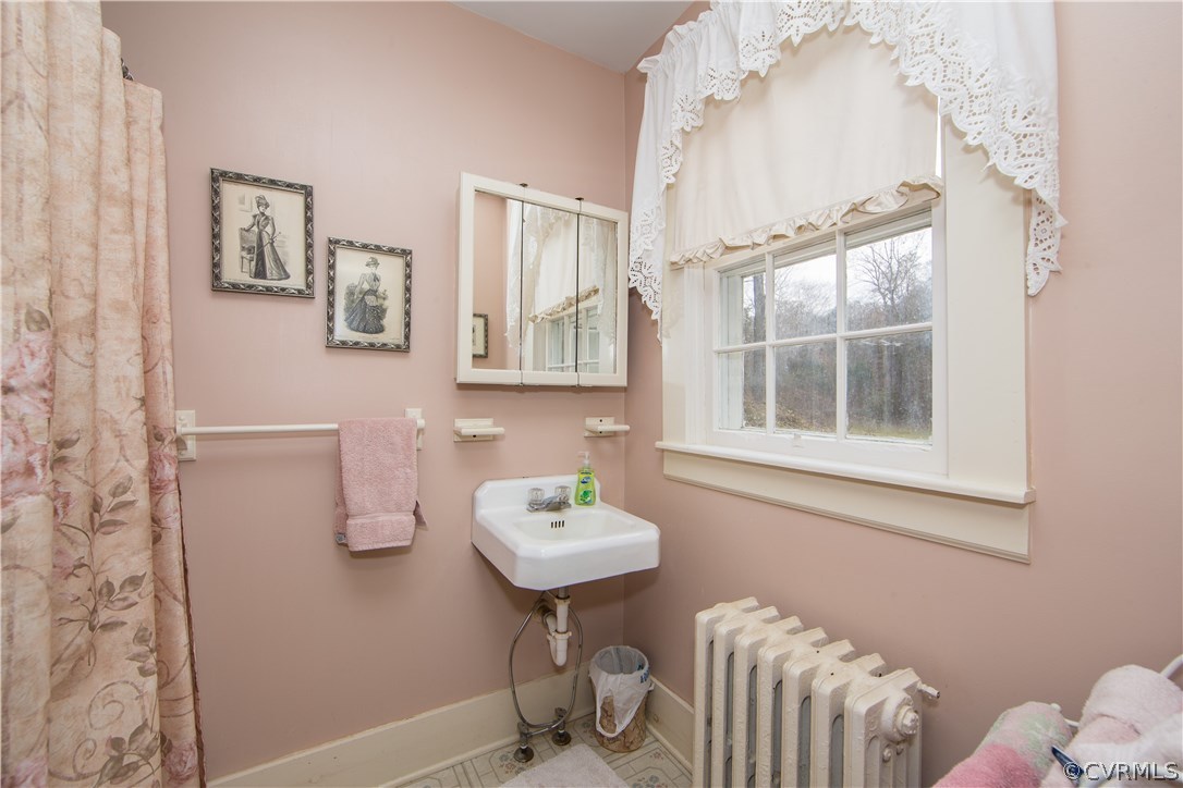 1065 Sports Lake Road Columbia, VA 23038 - Photo 16 of 45 Gallery Image 16