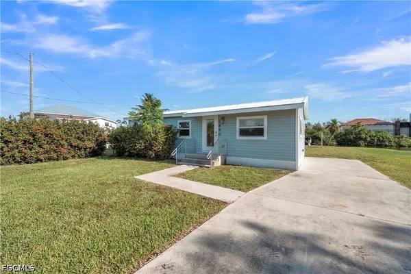 $1,850 | 2880 Eighth Avenue, St. James City, FL 33956