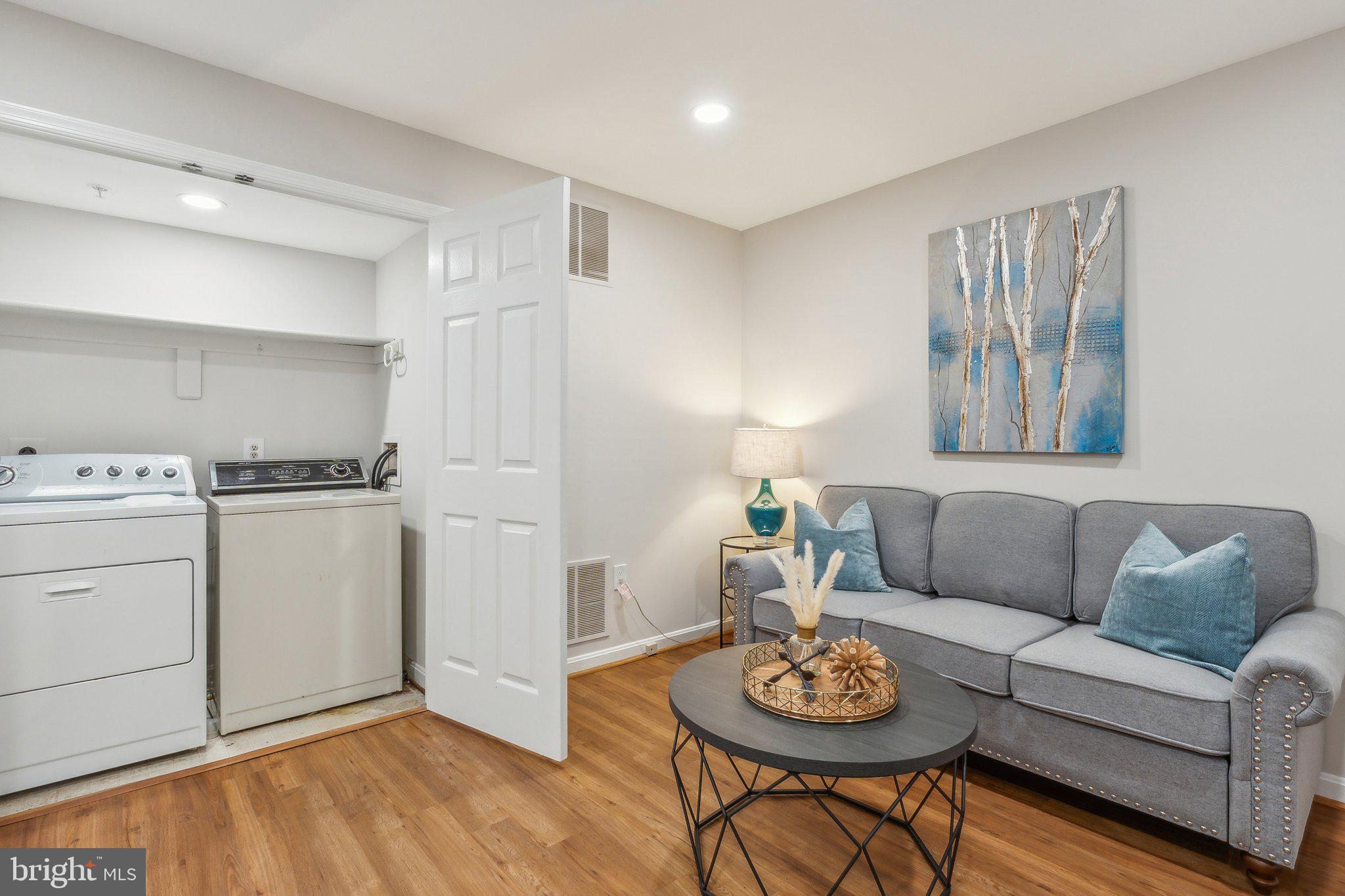 309 Ridgepoint Place Gaithersburg, MD 20878 - Photo 36 of 39 Gallery Image 36
