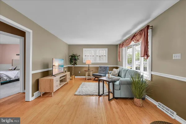$347,500 | 217 Seidel Street, Reading, PA 19606