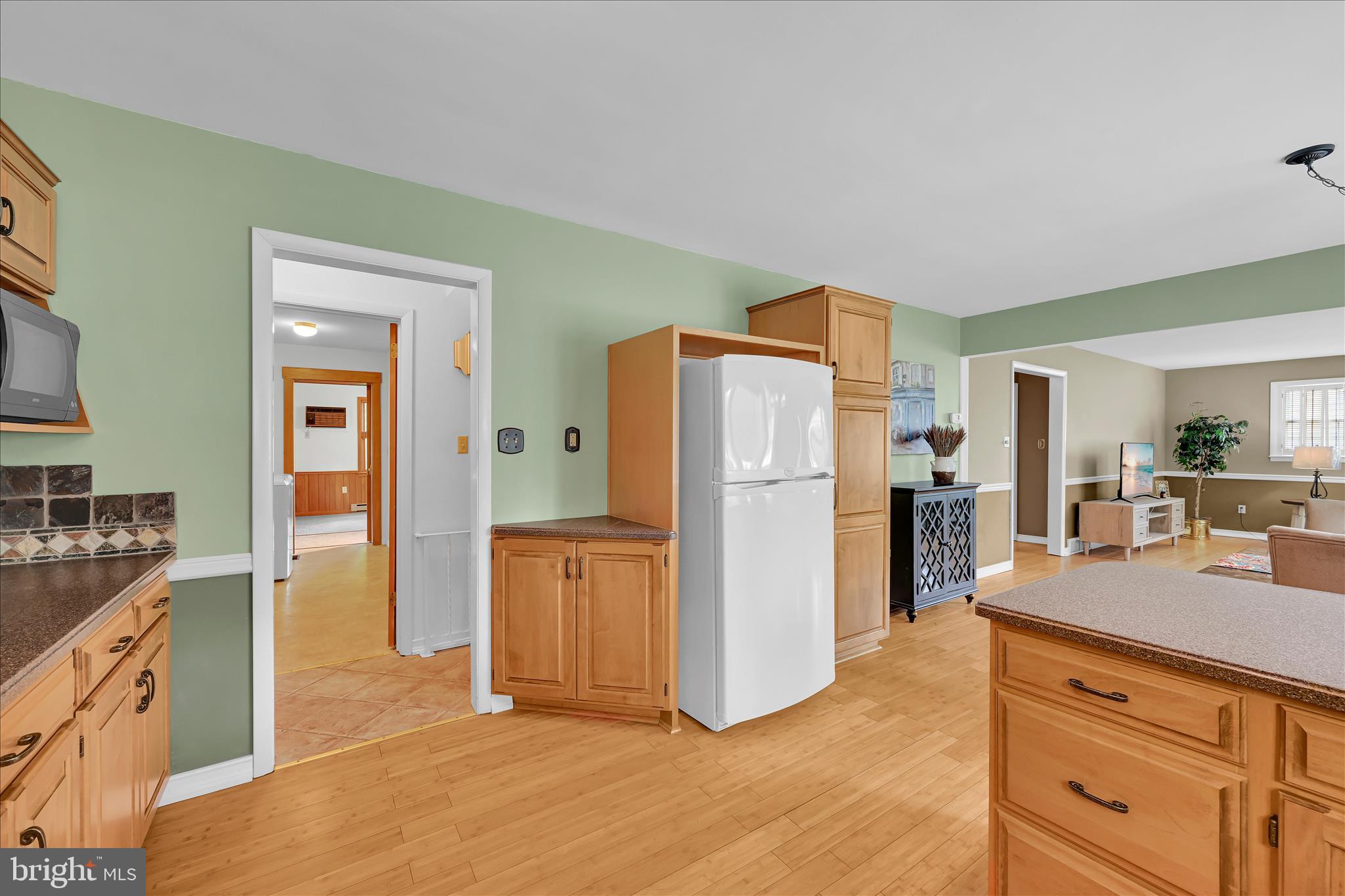 217 Seidel Street Reading, PA 19606 - Photo 19 of 38 Kitchen
