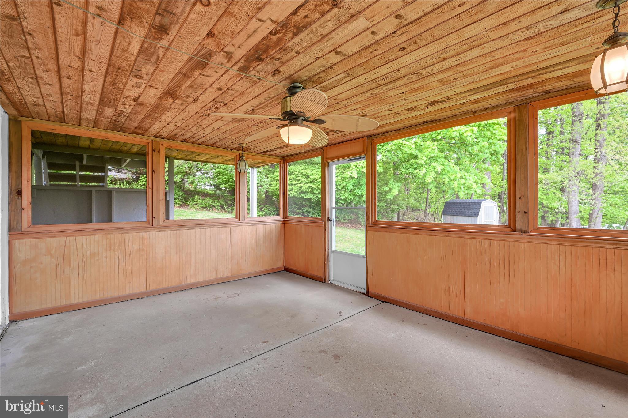 217 Seidel Street Reading, PA 19606 - Photo 31 of 38 Screened Porch