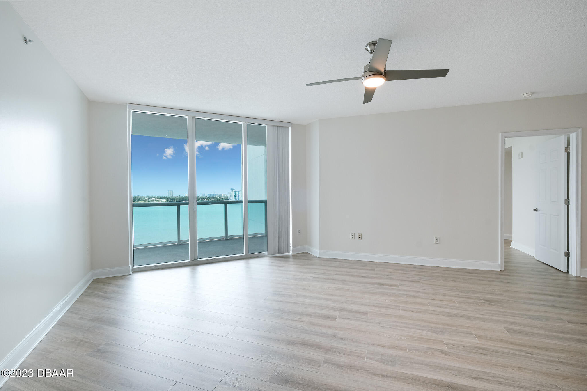 241 Riverside Drive, Unit 1006 Daytona Beach, FL 32117 - Photo 13 of 43 living area