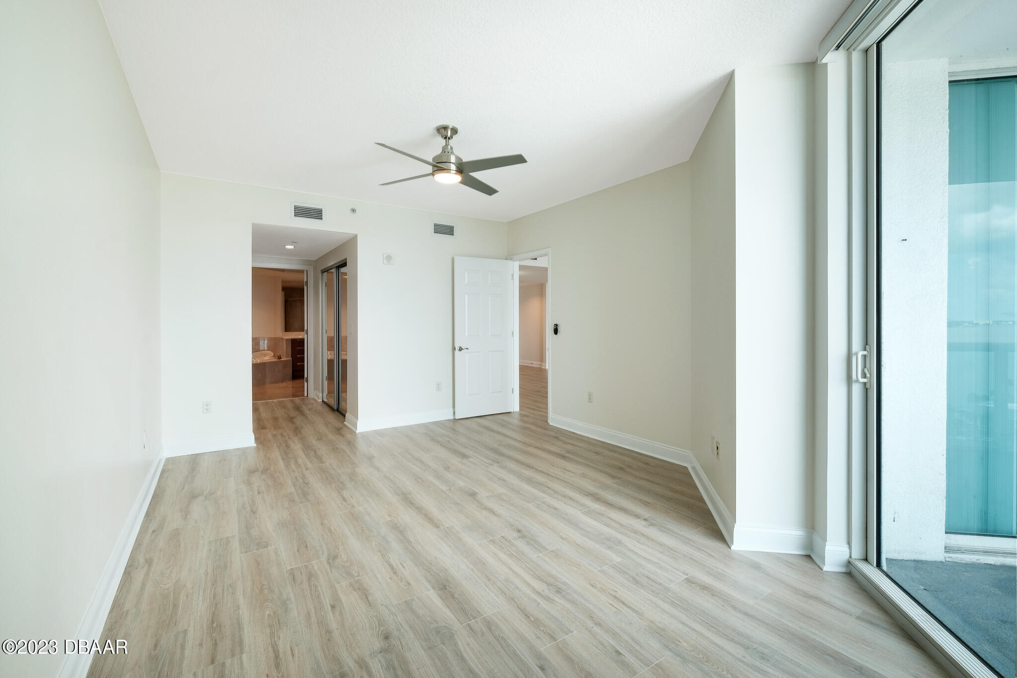 241 Riverside Drive, Unit 1006 Daytona Beach, FL 32117 - Photo 17 of 43 primary br