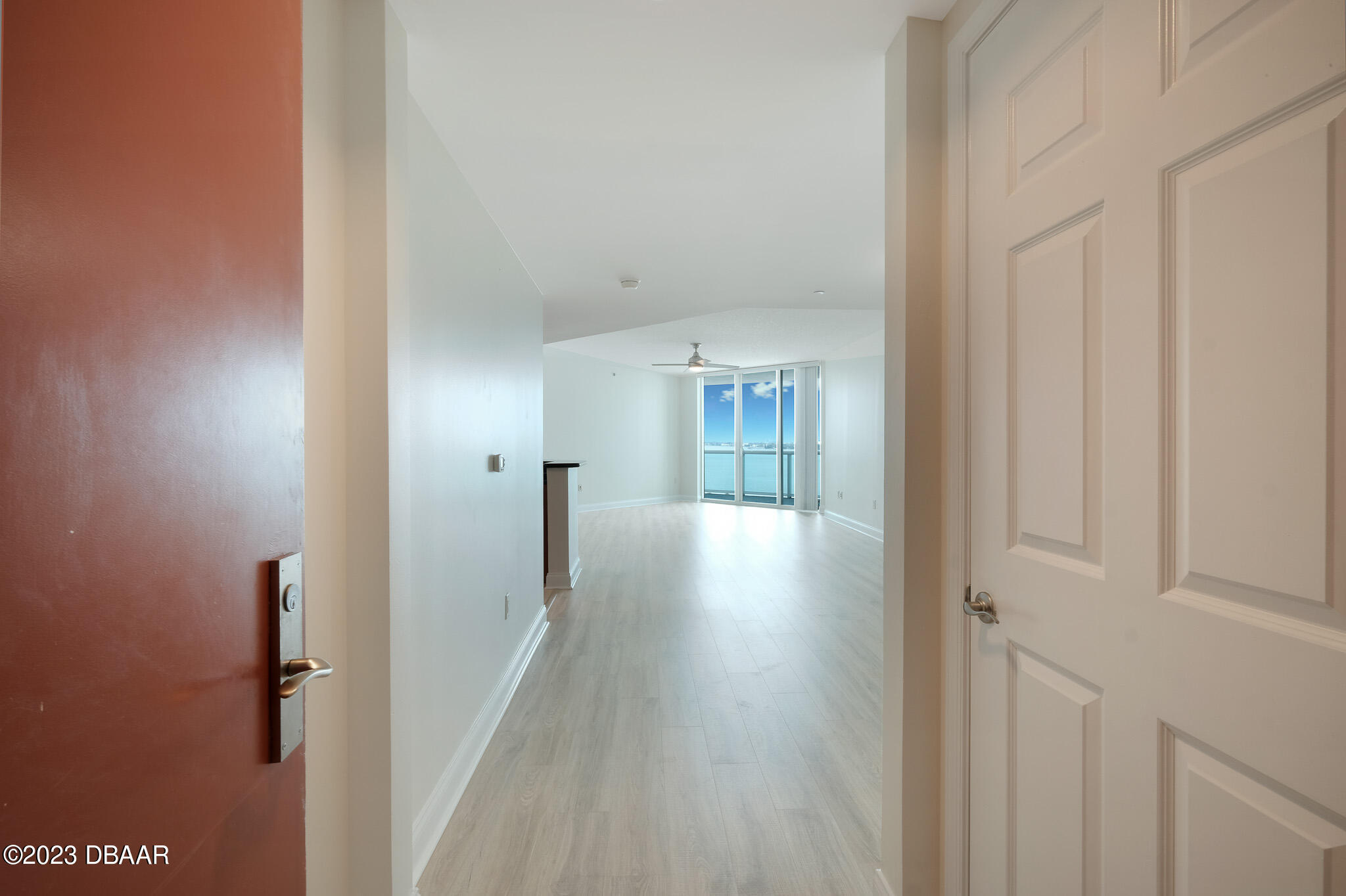 241 Riverside Drive, Unit 1006 Daytona Beach, FL 32117 - Photo 4 of 43 entryway