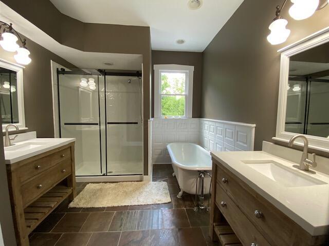6331 Sherman Road Galena, OH 43021 - Photo 44 of 57 Primary suite bath