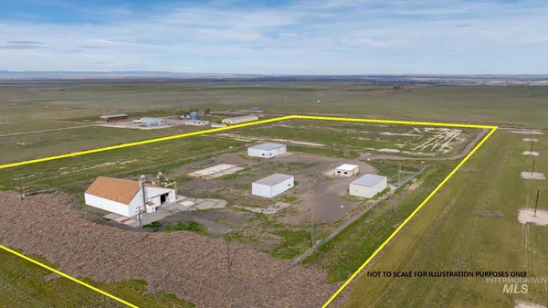 $395,000 | 5375 North 300 East, Hagerman, ID 83332