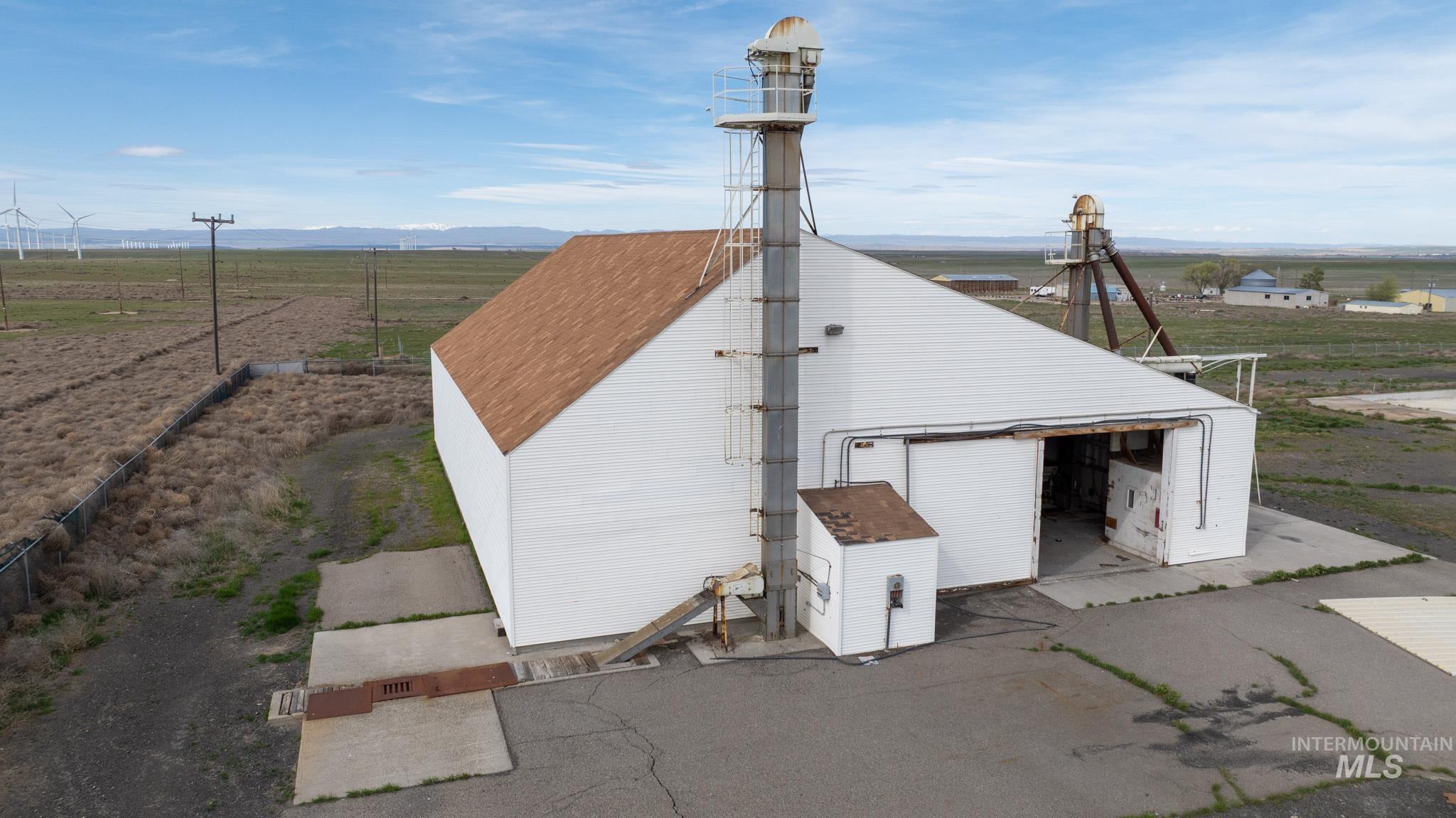 5375 North 300 East Hagerman, ID 83332 - Photo 8 of 23