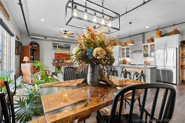 $337,000 | 238 Mulberry Street, Jeffersonville, IN 47130