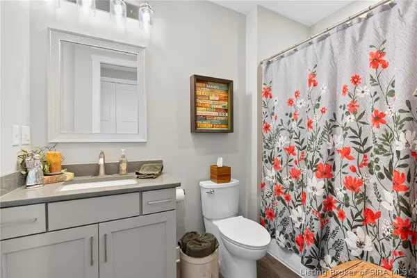 $337,000 | 238 Mulberry Street, Jeffersonville, IN 47130