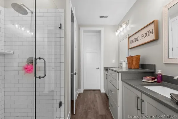 $337,000 | 238 Mulberry Street, Jeffersonville, IN 47130