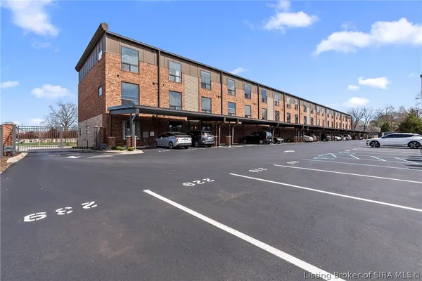 $337,000 | 238 Mulberry Street, Jeffersonville, IN 47130