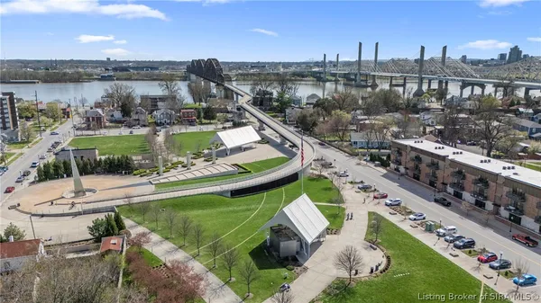 $337,000 | 238 Mulberry Street, Jeffersonville, IN 47130